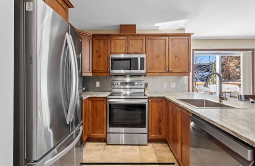 Mont-Tremblant Ski Chalet | 4-bedroom Chalet in Awesome Mont-Tremblant with AC