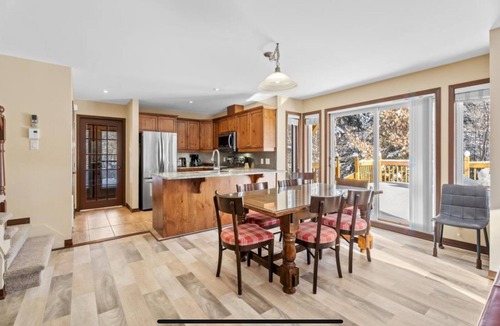 Mont-Tremblant Ski Chalet | 4-bedroom Chalet in Awesome Mont-Tremblant with AC