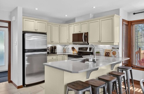 Mont-Tremblant Villa | 4 Bedroom Family Townhome on La Bete Golf
