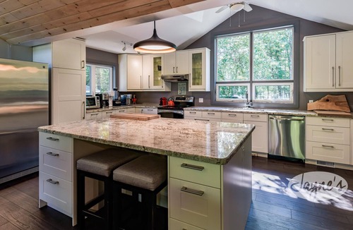 Gravenhurst Cottage | 4 bedrooms, 3 baths, Silver Lake, Gravenhurst, Newly Renovated!