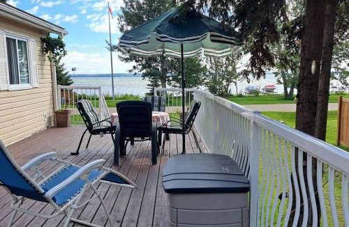 Westerose House | 4 Seasons Lakeview Cottage w/Private Boating Dock