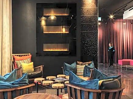 Byward Market - Parliament Hill Hotel | 4-Star Hotel ∙ Alt Hotel Ottawa