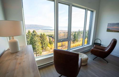 Baie-St-Paul Apartment | 411 - Luxury Condo - Incredible View & Pool