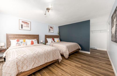Shannon Ski Chalet | 45 Les Jumelles with Private spa & games
