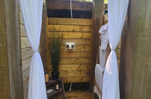 Tsawwassen Cabin | 5 mins from the BC Ferries