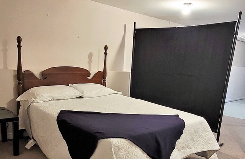 Port Stanley Cottage | 5 minutes from beach - 3 bedroom cottage - Port Stanely with large private yard