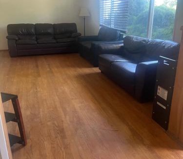 Saanich East House | 6 bedroom house