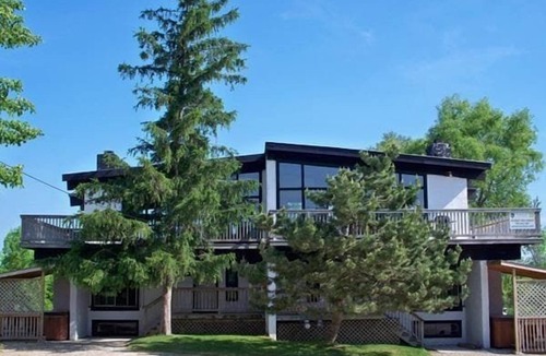 The Blue Mountains Cottage | 6 BR Cottage@Blue|Private Beach|Hot Tub|Sauna