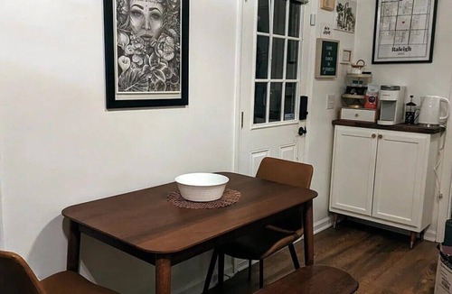 Downtown House | 9 Min Walk Downtown, Cozy House, Private Yard