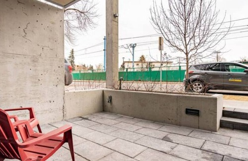 Kensington Apartment | A/C Chic Luxury Near River, Patios, Food + Parks