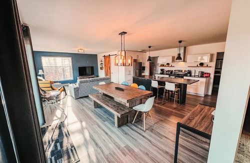 Saint-Philemon Condo | A cozy condo just a stone's throw from the ski slopes, perfect for the great outdoors.
