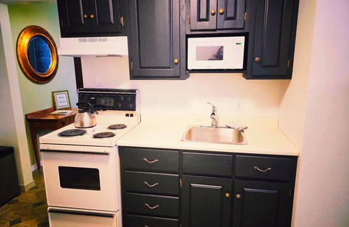 Tillsonburg Apartment | A Generational home that feels like Your home away from home.