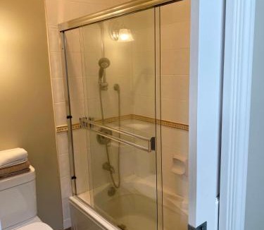 Richmond House | A lucky quiet en-suite on the second floor with independent entranceclose to YVR