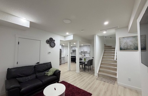 Southwest Edmonton House | A newly built cozy basement suite with one bedroom and 1 full washroo.