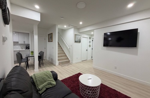 Southwest Edmonton House | A newly built cozy basement suite with one bedroom and 1 full washroo.