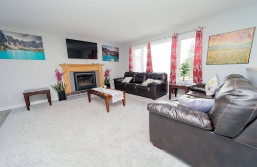 St. Albert House | A perfect 5BR Bungalow