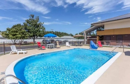 Southern Pines House | Aberdeen,Pinehurst Area! Golf maybe! Fun maybe! 11