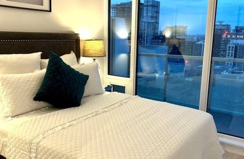 Humber Bay Hotel | Adastay Lakeshore