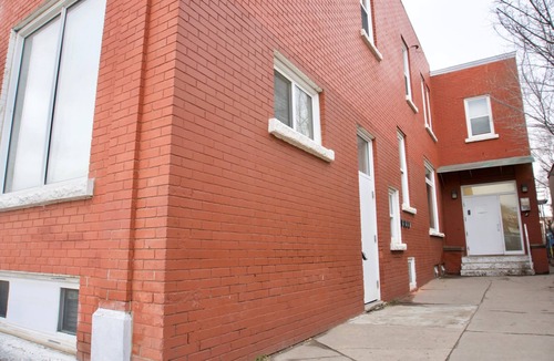 Moose Jaw Apartment | Affordable, Renovated, Double Bed, Parking, Downtown, WiFi