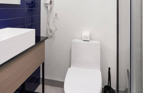 Gay Village Apartment | All included studio in downtown Montreal