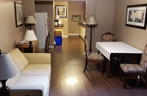 Blarchmont Apartment | ♥ ALPINE COMFORT 5 Min to Golf & Ski.