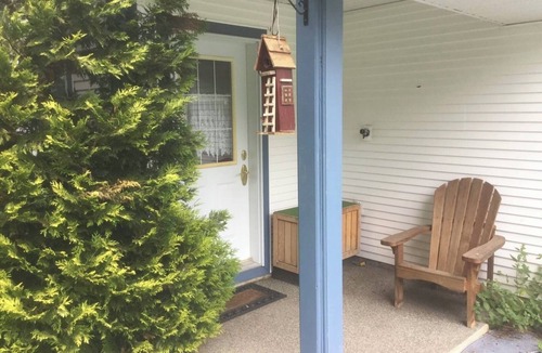 Kitimat Apartment | Amazing modern suite in park- farm setting.
