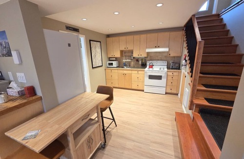 Rossland Apartment | Amazingly convenient central location in Rossland with everything you need!