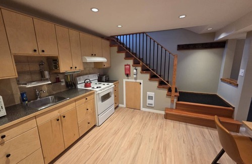 Rossland Apartment | Amazingly convenient central location in Rossland with everything you need!