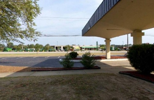 Wilson Apartment | Americas Best Value Inn Wilson - UNIT 26 2 BED FIRST FLOOR