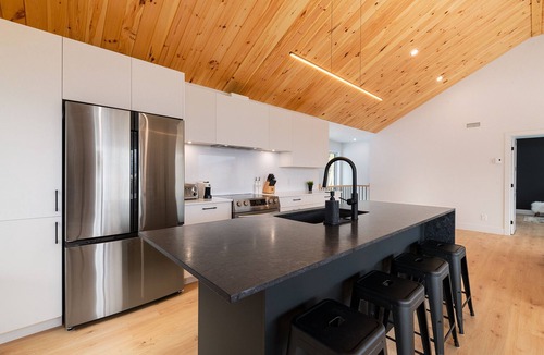 Saint-Joseph-de-la-Rive House | An incredible view awaits you!