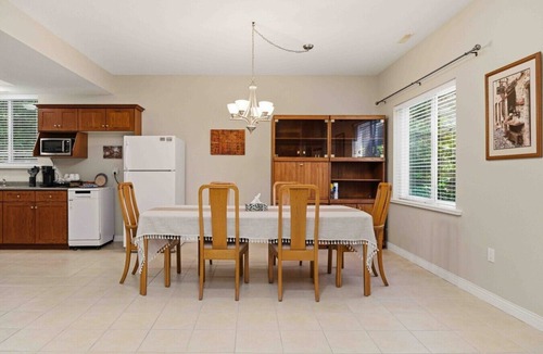 Anmore Apartment | Anmore Nature Escape: Cozy 2BR Suite near Lakes