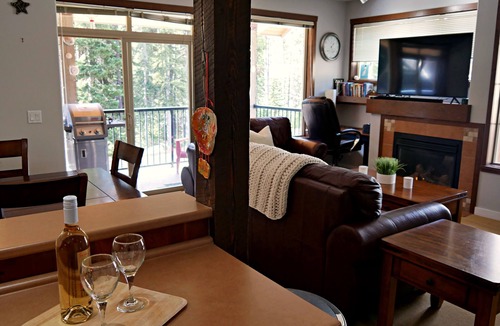 Apex Mountain House | APEX Cozy Copper Creek Townhouse w/Hot Tub on Skating Loop