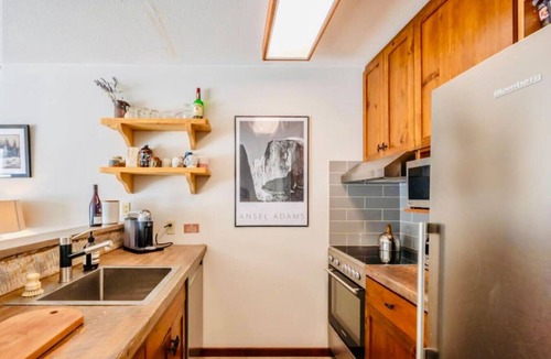 Apex Mountain Apartment | Apex Mountain ~ Montgomery Inn