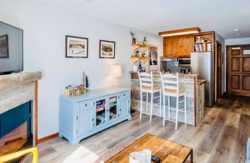 Apex Mountain Apartment | Apex Mountain ~ Montgomery Inn