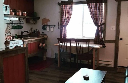 Dease Lake Cabin | Arctic Divide Lodge