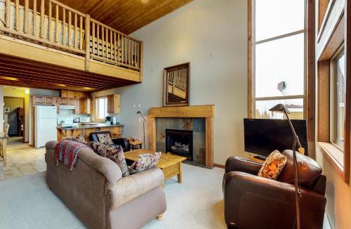Snow Pine Estates Apartment | Arolla Chalet D