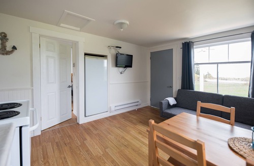 Lunenburg Hotel | Atlantic View Motel and Cottages