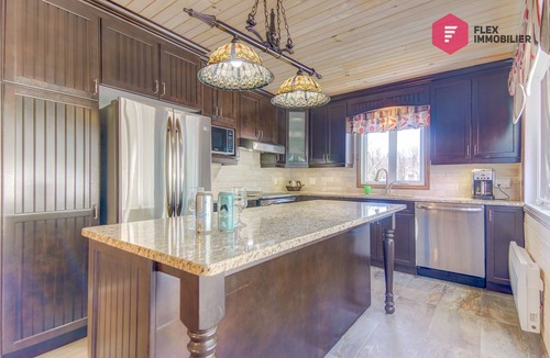 Bury Ski Chalet | Au Petit Bonheur - Waterfront Eastern Townships