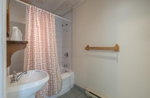 Mont-Tremblant Hotel | Auberge Sauvignon