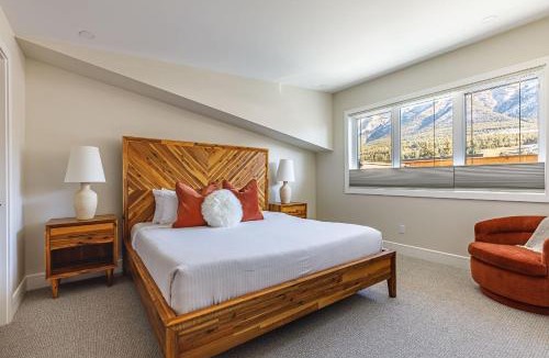 Teepee Town House | Aurora Luxe - Stunning Townhouse Private Hot Tub