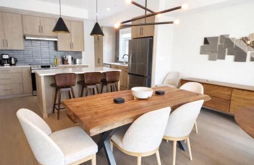 Teepee Town House | Aurora Luxe - Stunning Townhouse Private Hot Tub