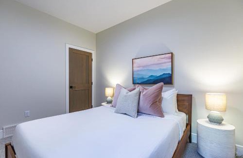 Teepee Town House | Aurora Luxe - Stunning Townhouse Private Hot Tub
