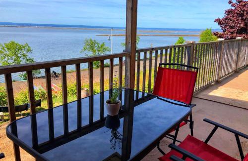 Carleton-sur-Mer Hostel | Aux 4 vents - Auberg'Inn