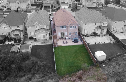 Brampton House | Awesome 5BR Home ~ Brampton ~ Stylish ~ Patio