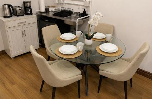 Brossard Apartment | Azure Glow Studio