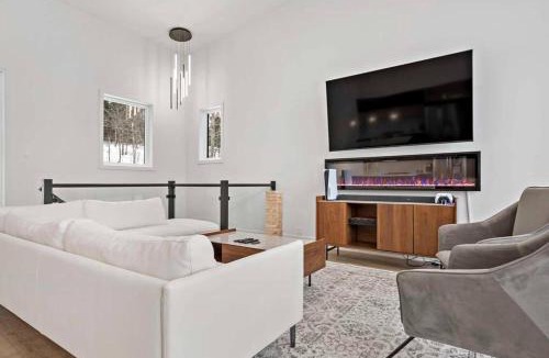 La Conception House | Bélair 05 - Manor J.Khan by Tremblant Platinum