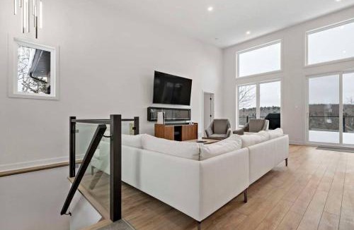 La Conception House | Bélair 05 - Manor J.Khan by Tremblant Platinum