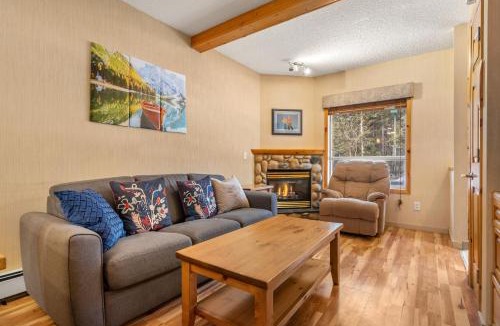 Harvie Heights Cabin | BANFF WOODS LODGE