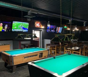 Assiniboia Hotel | Bar-B Inn