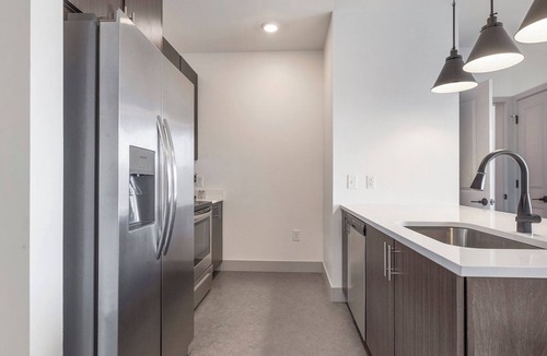Richmond Apartment | Barsala l Spacious 2BD with fitness center & sparkling pool